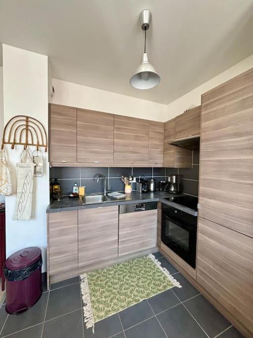 Apartment Le Au Coeur De 2eme Etage 6 Personnes *